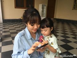 Cerita Gisel saat Tangan Gempita Digigit Kucing