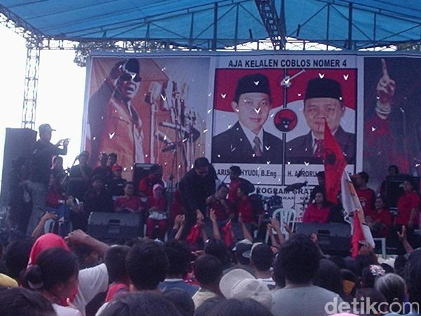 Aksi Sensasional Tapi Jeblok Bos nikahsiri.com di Pilbup Banyumas