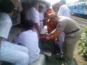 Terlalu! Bolos Sekolah, 8 Siswa Ketahuan Nongkrong di Menteng Terlalu! Bolos Sekolah, 8 Siswa Ketahuan Nongkrong di Menteng