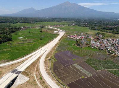 Diviralkan Jokowi, Ini Spot Indah di Tol Trans Jawa