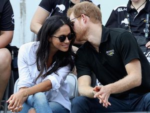 Pangeran Harry dan Megan Markle Cari Rumah di Inggris?