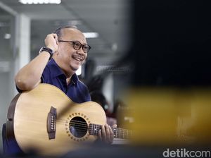 Ebiet G Ade Siapkan Diri Tampil di Synchronize Fest 2017 Ebiet G Ade Siapkan Diri Tampil di Synchronize Fest 2017