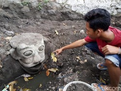 Heboh Penemuan Patung Mirip Badut Film It di Klaten