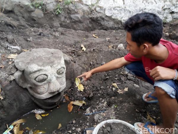 Disebut Mirip Badut It, Ini Patung di Klaten yang Bikin Heboh