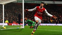 Robin van Persie. Transfermarkt menyebut ia direkrut MU dari Arsenal seharga 27,63 juta poundsterling tahun 2012. Sebelum itu Arsenal merekrutnya dari Feyenoord dengan 4,05 juta pound sterling tahun 2004. (Foto: Mike Hewitt/Getty Images)
