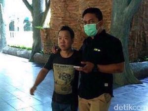 6 TKA asal China yang Diamankan Polda Diserahkan ke Imigrasi 6 TKA asal China yang Diamankan Polda Diserahkan ke Imigrasi