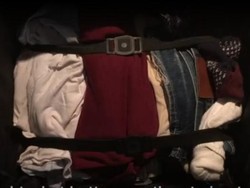 Unik! Koper Seorang Warga Muslim Jadi Karya Seni