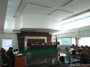 Buni Yani akan Hadapi Tuntutan dalam Sidang Pekan Depan