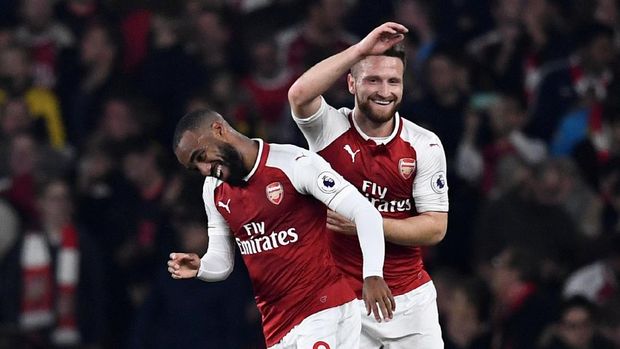 Alexandre Lacazette mencetak dua gol kemenangan Arsenal atas West Browich Albion 2-0. (