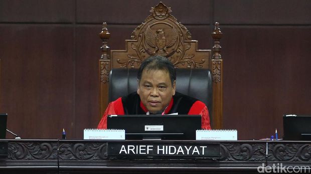 Soal RUU KUHP, Yuk Baca Lagi Putusan MK Soal Zina dan LGBT