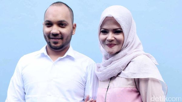 Selamat, Terry Shahab Melahirkan Anak Pertama