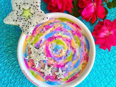 Duh, Sayang Dimakan! Tampilan Smoothies Bowl Ini Begitu Artistik