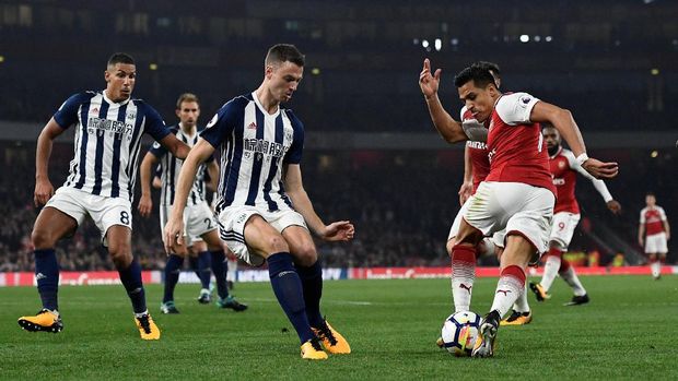 Alexis Sanchez tampil apik dan kerap merepotkan lini pertahanan West Bromwich.