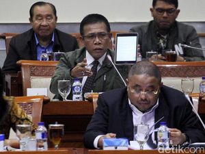 Masinton Minta Caleg Artis Tak Jadikan DPR Kerja Sampingan