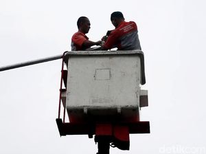 Perbaikan Penerangan Jalan Umum