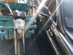 Tabrak Bentley, Tukang Sayur Ini Ganti Rugi Pakai Daun Bawang