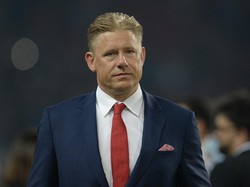 Peter Schmeichel Mungkin Susul Solskjaer Kembali ke MU