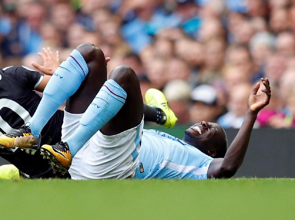 Guendogan ke Pemain City: Ayo Semangati Mendy! Guendogan ke Pemain City: Ayo Semangati Mendy!