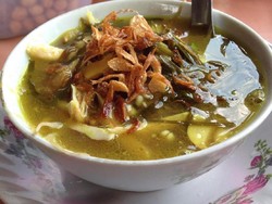 Yuk, Siang Ini Makan Soto Ayam hingga Daging yang Gurih Mengenyangkan