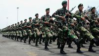 Kostrad Gelar Latihan Parade dan Defile Jelang HUT TNI