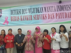 Istri-istri Perwira Polri Sambangi Puskesmas Gambir