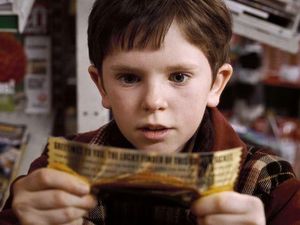 Karakter Charlie di Buku Charlie and the Chocolate Factory Berkulit Hitam?