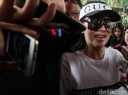 Diperiksa Bareskrim, Syahrini: Masak Ibadah Di-endorse?