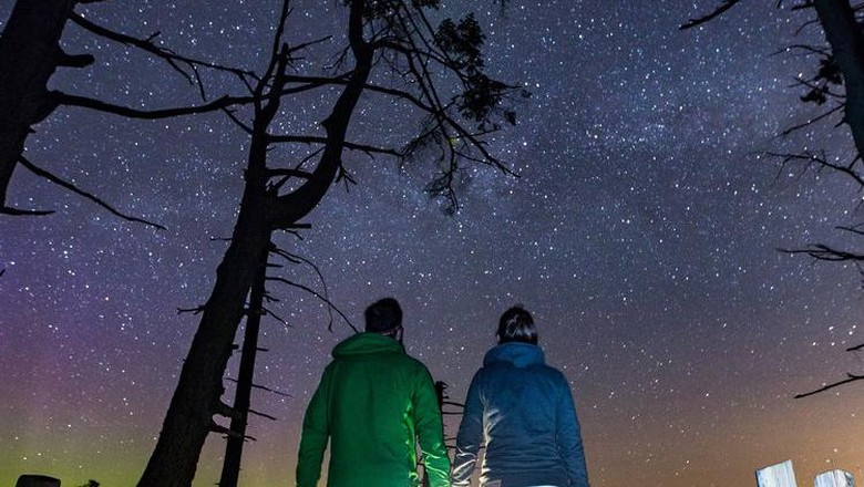 Langit bertabur bintang di Taman Nasional Jasper, Kanada (Jasper Dark Sky) Langit bertabur bintang di Taman Nasional Jasper, Kanada (Jasper Dark Sky)