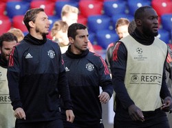 Darmian Tak Menyesal Gabung MU