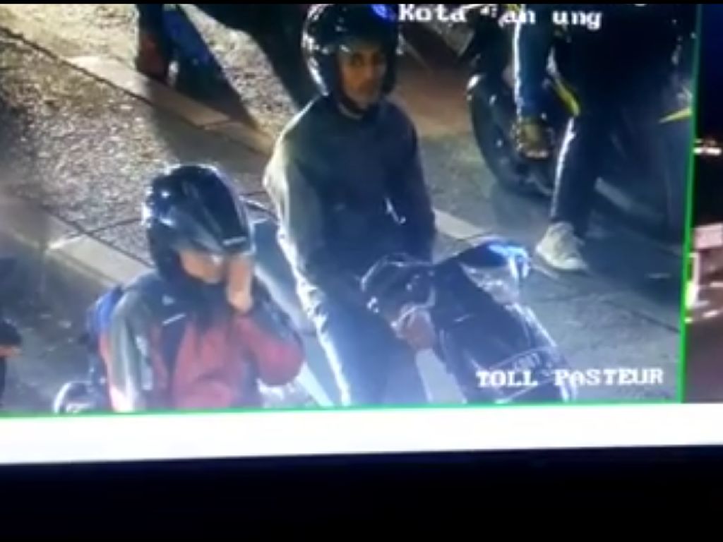 Larangan Ngerokok Sambil Berkendara Sudah Ada Sejak 2009 Larangan Ngerokok Sambil Berkendara Sudah Ada Sejak 2009