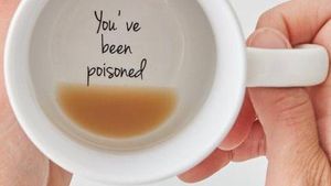 Mug Kopi Lucu dan Unik Ini Bikin Ngopi Makin Asyik!