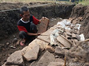 Struktur Bata Kuno Diduga Situs Purbakala Ditemukan Warga Jombang Struktur Bata Kuno Diduga Situs Purbakala Ditemukan Warga Jombang