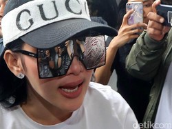 Penjelasan Lengkap Syahrini Soal Kasus Penipuan First Travel