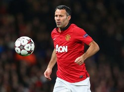 Van Persie: Giggs Flamboyan, Vidic Petarung, Ferdinand Elegan