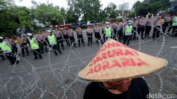 Potret Aksi Hari Tani di Depan Istana Negara