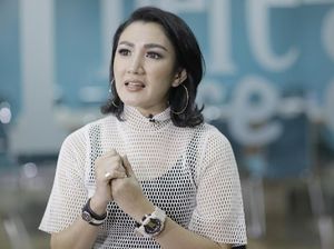 Ariel NOAH Cinta Pertama Melly Mono, Begini Kisah Asmaranya Ariel NOAH Cinta Pertama Melly Mono, Begini Kisah Asmaranya