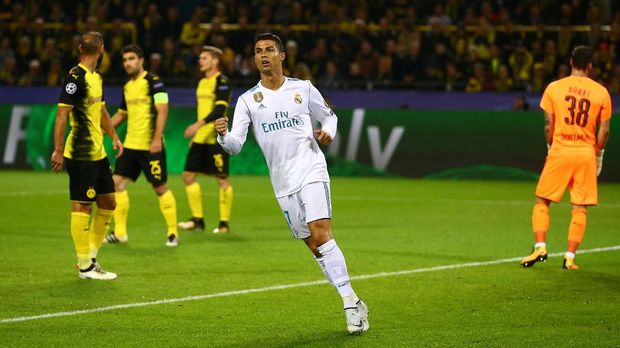 Cristiano Ronaldo menuntut gaji baru usai melawan Borussia Dortmund.