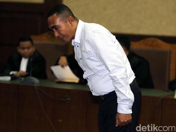 Menyuap Akil Mochtar, Samsu Umar Diganjar Penjara
