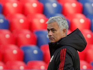 Mourinho Mungkin Bakal Senang dengan Satu Poin dari Kandang Benfica Mourinho Mungkin Bakal Senang dengan Satu Poin dari Kandang Benfica