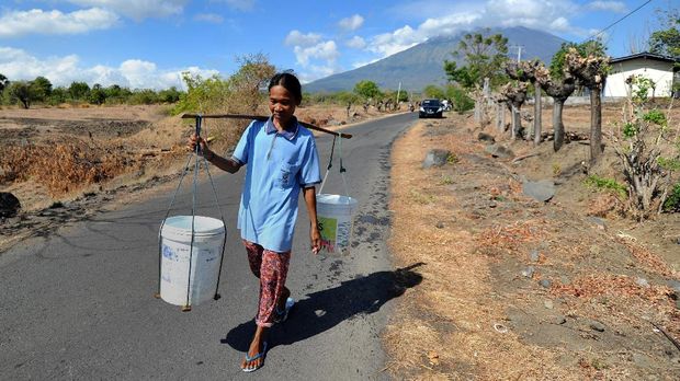 Menyusur Jalur Lahar Lereng Gunung Agung