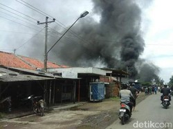 4 Ruko di Tegal Dilalap Api