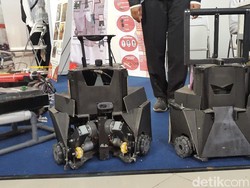 Ini Robot Sepak Bola Buatan Mahasiswa di Bandung