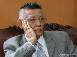 Kaji 13 Aktivitas Tokoh, Tim Pakar Polhukam Pastikan Tak Intervensi Hukum Kaji 13 Aktivitas Tokoh, Tim Pakar Polhukam Pastikan Tak Intervensi Hukum