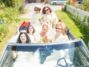 Sologamy, Tren Menikahi Diri Sendiri Marak di Amerika dan Eropa Sologamy, Tren Menikahi Diri Sendiri Marak di Amerika dan Eropa