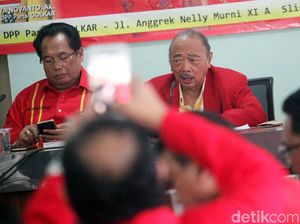 SOKSI Mencari Ketum Baru SOKSI Mencari Ketum Baru