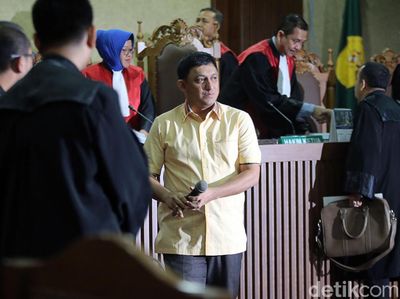 Korupsi Alquran, Fahd El Fouz Divonis 4 Tahun Penjara