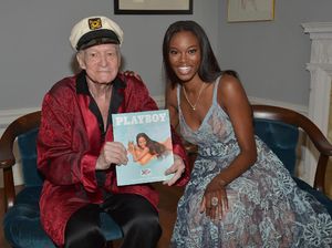 Video: Pendiri Majalah Playboy Hugh Hefner Meninggal Dunia Video: Pendiri Majalah Playboy Hugh Hefner Meninggal Dunia