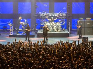 Mendikbud Bilang Aman, Konser Dream Theater Dipindah dari Prambanan Mendikbud Bilang Aman, Konser Dream Theater Dipindah dari Prambanan