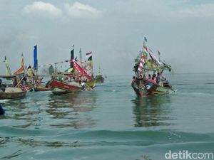 TPI Mati Suri, Nelayan Selipkan Musik Reggae di Ritual Nadran