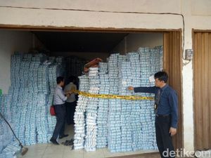23 Ton Garam Ilegal Diamankan di Palembang